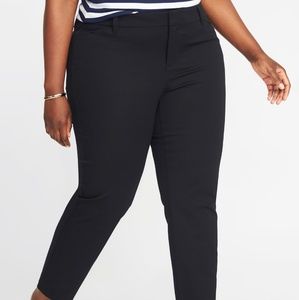 Old Navy Plus Sized Pixie Pants Black Size 22